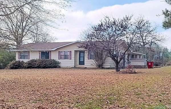 1.85 Acres of Land with Home for Sale in Vilonia, Arkansas