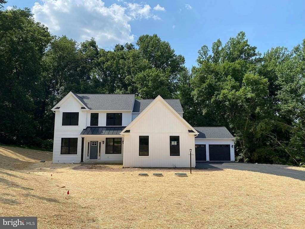 4.5 Acres of Land with Home for Sale in Pottstown, Pennsylvania