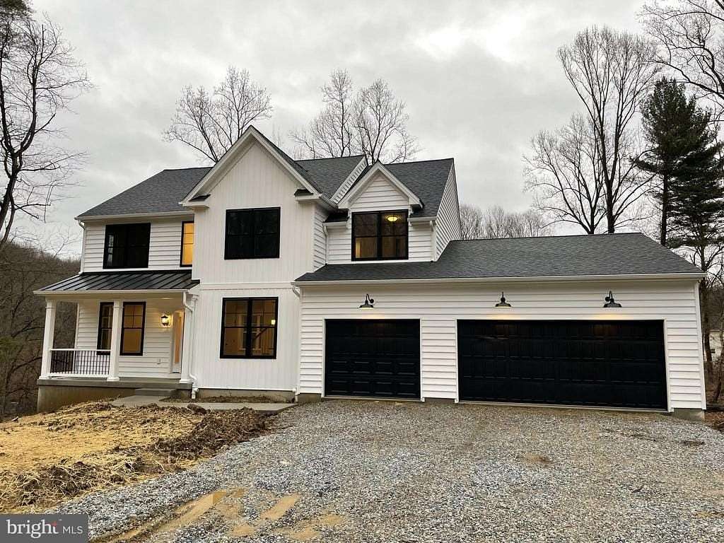 4.5 Acres of Residential Land with Home for Sale in Pottstown, Pennsylvania