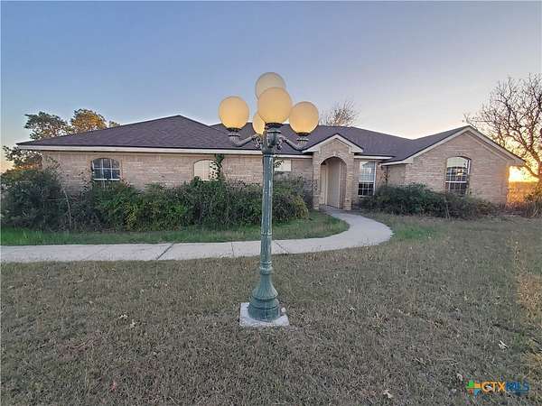 10 Acres of Residential Land with Home for Sale in Troy, Texas