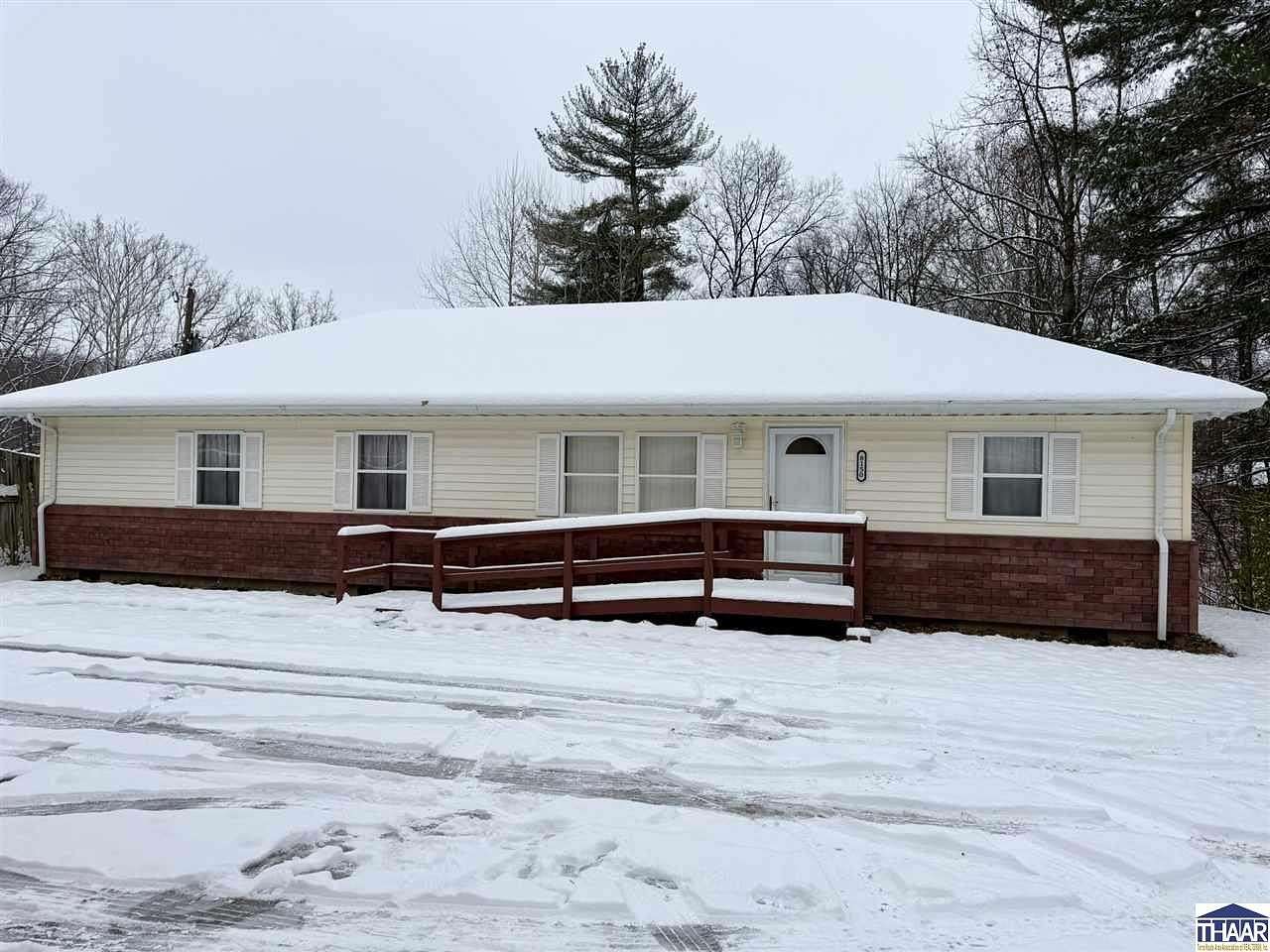 1.76 Acres of Residential Land with Home for Sale in Brazil, Indiana