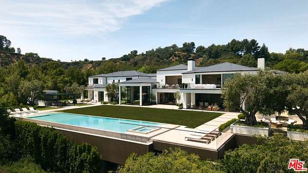 2.68 Acres of Residential Land with Home for Sale in Beverly Hills, California