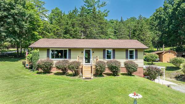 1.79 Acres of Residential Land with Home for Sale in Eagle Rock, Virginia