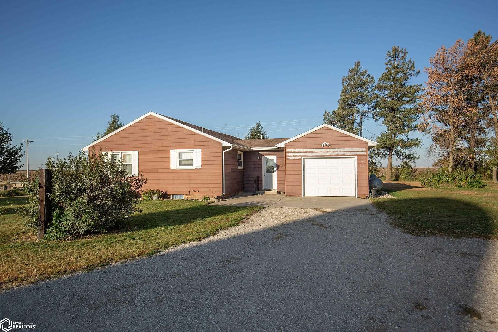 5 Acres of Residential Land with Home for Sale in Bode, Iowa