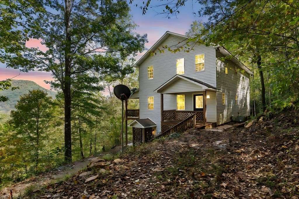 3.5 Acres of Residential Land with Home for Sale in Hiawassee, Georgia