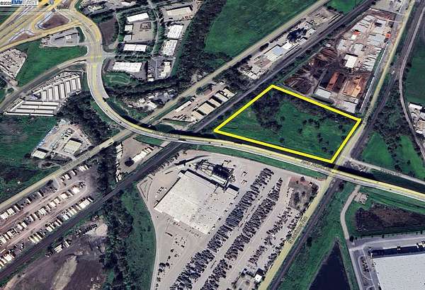 16 Acres of Commercial Land for Sale in Stockton, California
