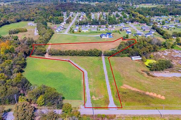 7.79 Acres of Residential Land for Sale in Christiana, Tennessee