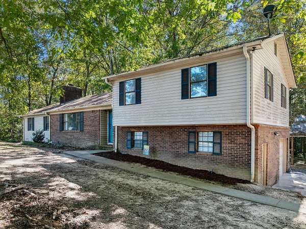 4 Acres of Residential Land with Home for Sale in Jasper, Alabama