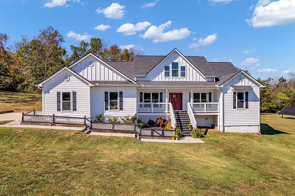 10 Acres of Land with Home for Sale in Castalian Springs, Tennessee