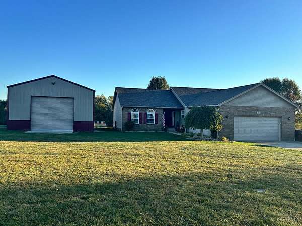 1.5 Acres of Residential Land with Home for Sale in Washington Township, Ohio