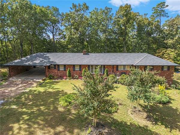 4.7 Acres of Residential Land with Home for Sale in Calhoun, Georgia