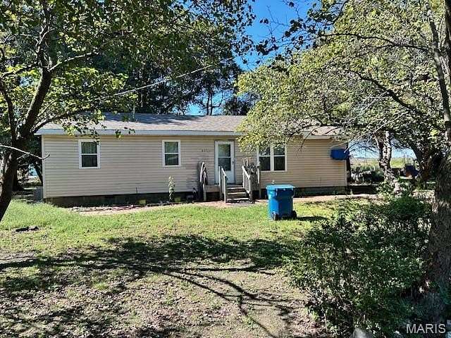 0.33 Acres of Residential Land with Home for Sale in Catron, Missouri