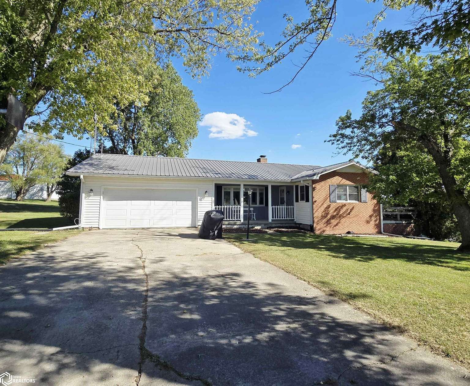 1.84 Acres of Residential Land with Home for Sale in Oskaloosa, Iowa