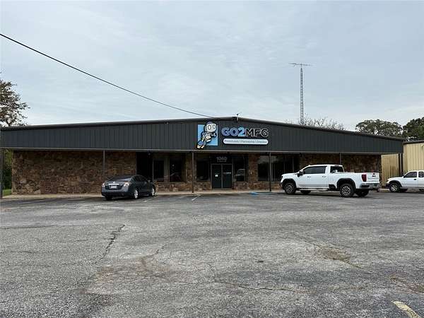 2.12 Acres of Improved Mixed-Use Land for Sale in Gravette, Arkansas