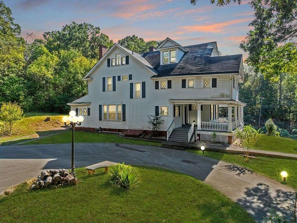 7 Acres of Land with Home for Sale in Earlington, Kentucky