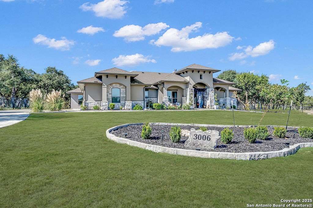 1.57 Acres of Residential Land with Home for Sale in Canyon Lake, Texas