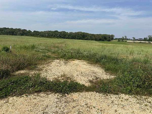 1 Acre of Residential Land for Sale in Savannah, Tennessee
