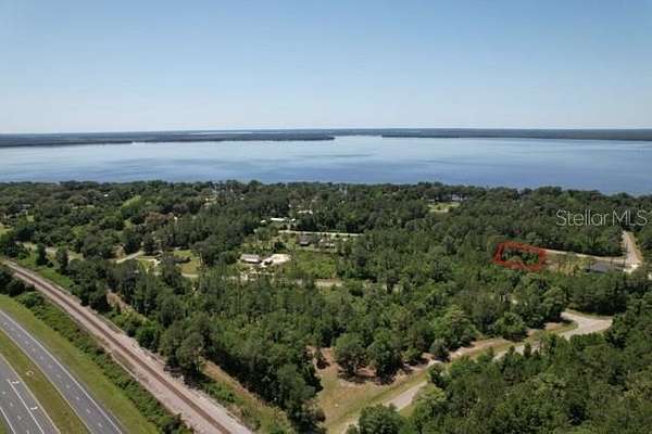 1.15 Acres of Land for Sale in Hawthorne, Florida