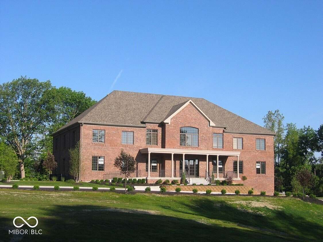 3 Acres of Improved Commercial Land for Lease in Greenwood, Indiana