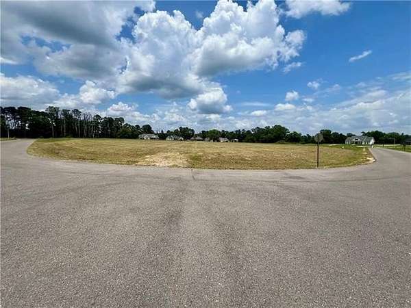 1 Acre of Residential Land for Sale in Pineville, Louisiana
