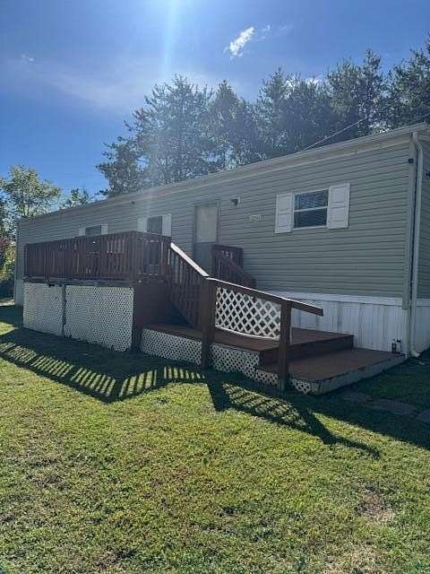 2 Acres of Residential Land with Home for Sale in Nancy, Kentucky