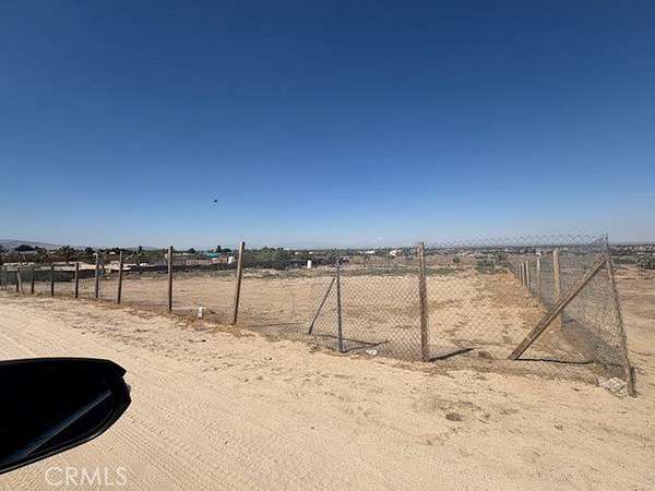 1.25 Acres of Land for Sale in Palmdale, California