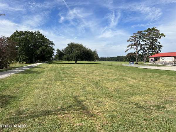 18.9 Acres of Commercial Land for Sale in Breaux Bridge, Louisiana