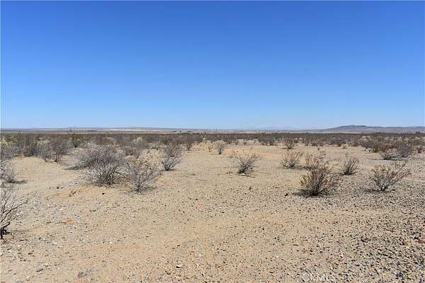 20 Acres of Land for Sale in Hinkley, California