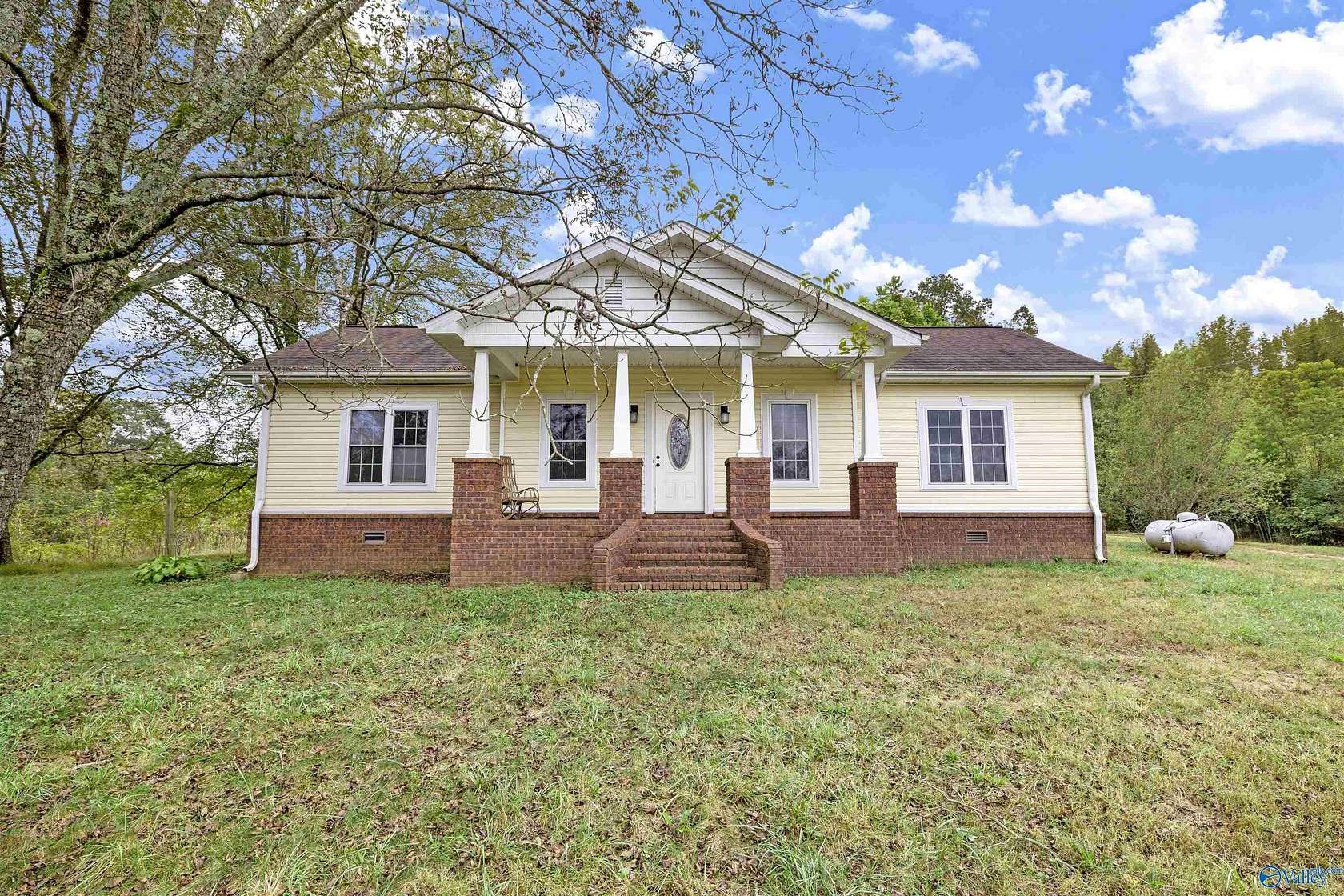 29 Acres of Land with Home for Sale in Anderson, Alabama