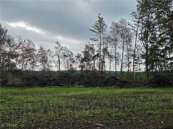 85 Acres of Recreational Land for Sale in North East, Pennsylvania