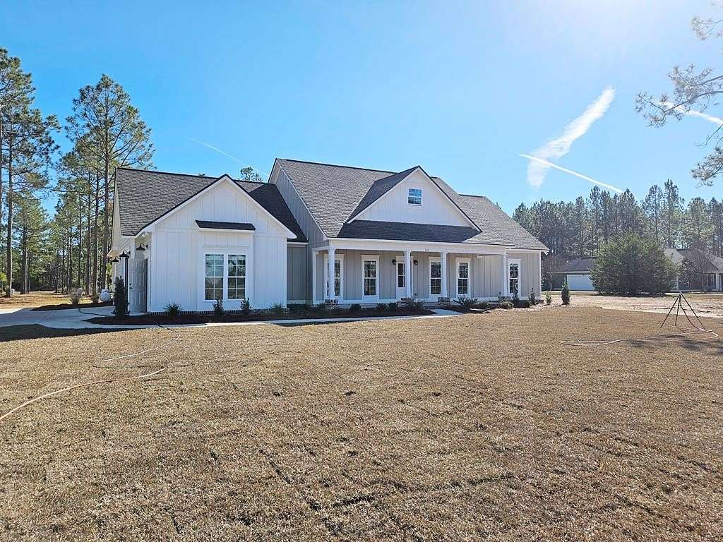 1.58 Acres of Residential Land with Home for Sale in Leesburg, Georgia