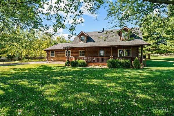 2.27 Acres of Residential Land with Home for Sale in Westchester, Ohio