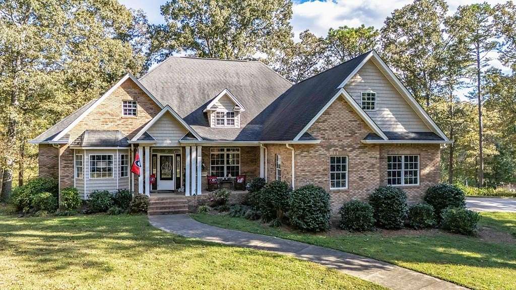 5 Acres of Residential Land with Home for Sale in Tallapoosa, Georgia