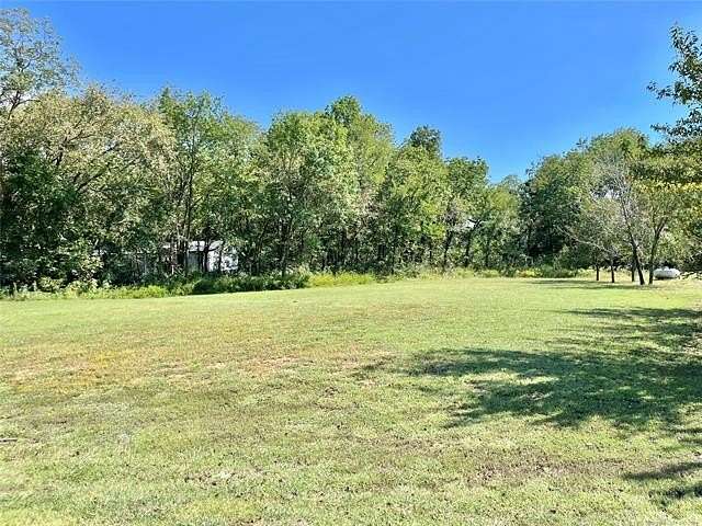 0.75 Acres of Residential Land for Sale in Kingston, Oklahoma