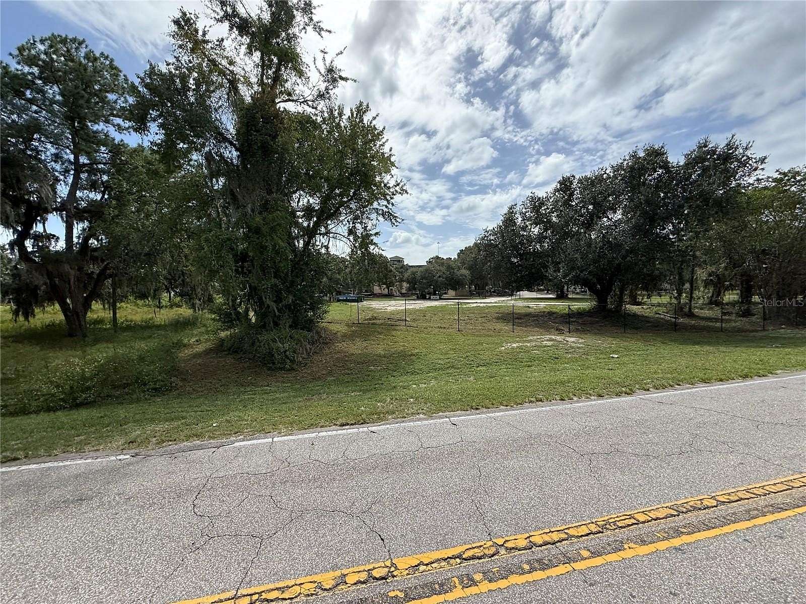 0.95 Acres of Land for Sale in Gainesville, Florida