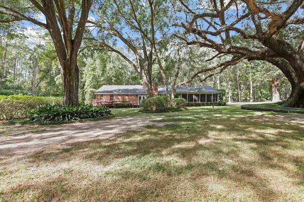 2.16 Acres of Residential Land with Home for Sale in Tallahassee, Florida