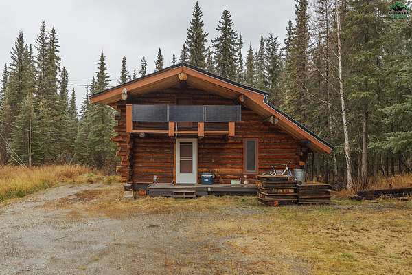 Residential Land with Home for Sale in Fairbanks, Alaska