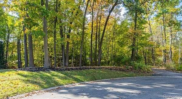 0.51 Acres of Residential Land for Sale in Clarkston, Michigan