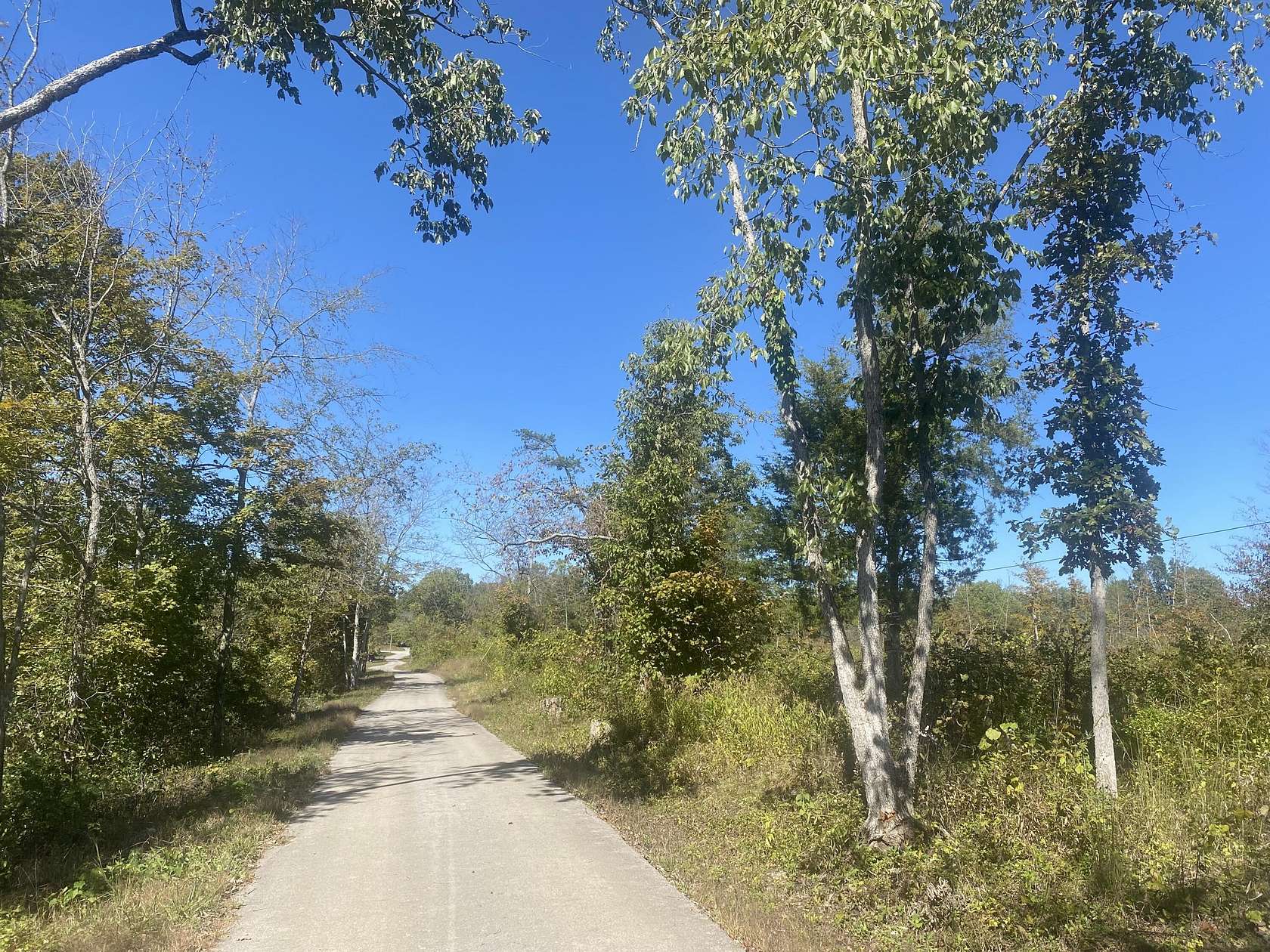 2 Acres of Residential Land for Sale in Somerset, Kentucky