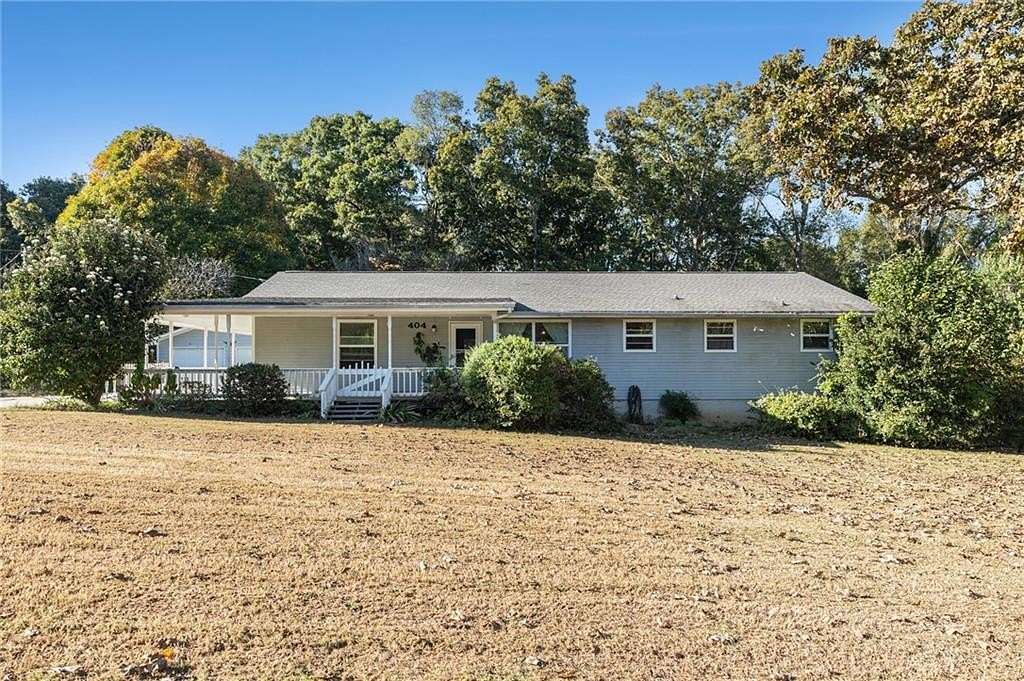 8 Acres of Residential Land with Home for Sale in Hampton, Georgia