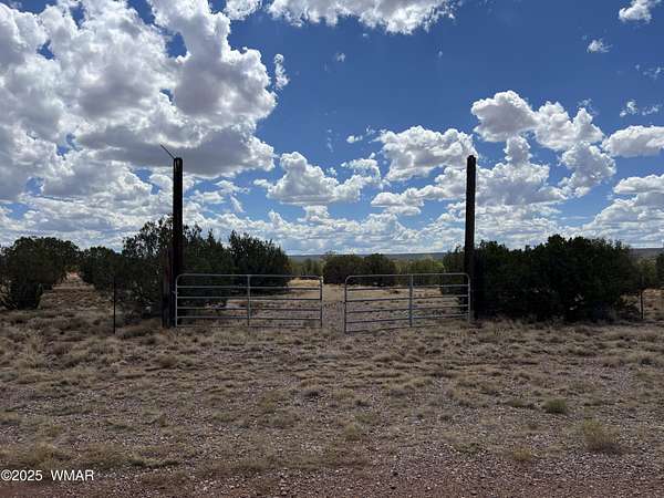 2.24 Acres of Residential Land for Sale in Snowflake, Arizona