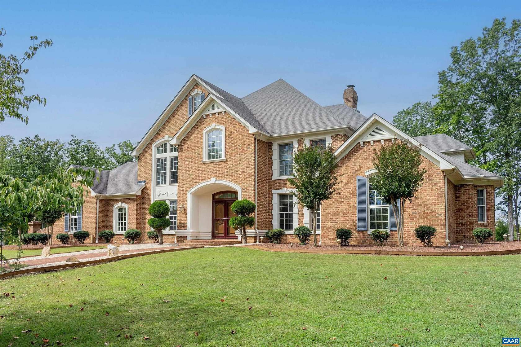 10.5 Acres of Land with Home for Sale in Wingina, Virginia