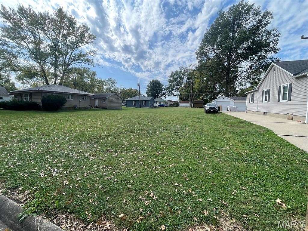 0.19 Acres of Residential Land for Sale in Nashville, Illinois