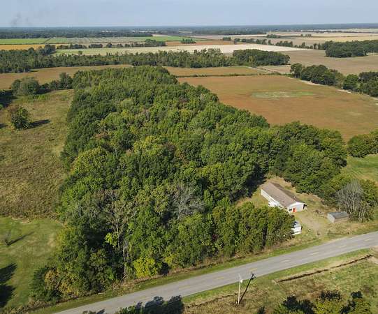 10 Acres of Land for Sale in Poplar Bluff, Missouri