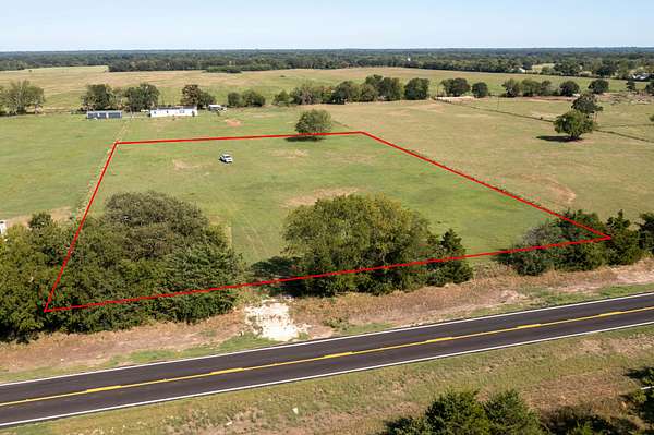 3 Acres of Land for Sale in Cumby, Texas