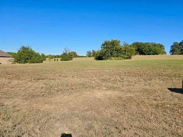 1 Acre of Residential Land for Sale in Cleburne, Texas