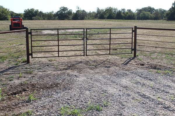 10 Acres of Land for Sale in Bokchito, Oklahoma