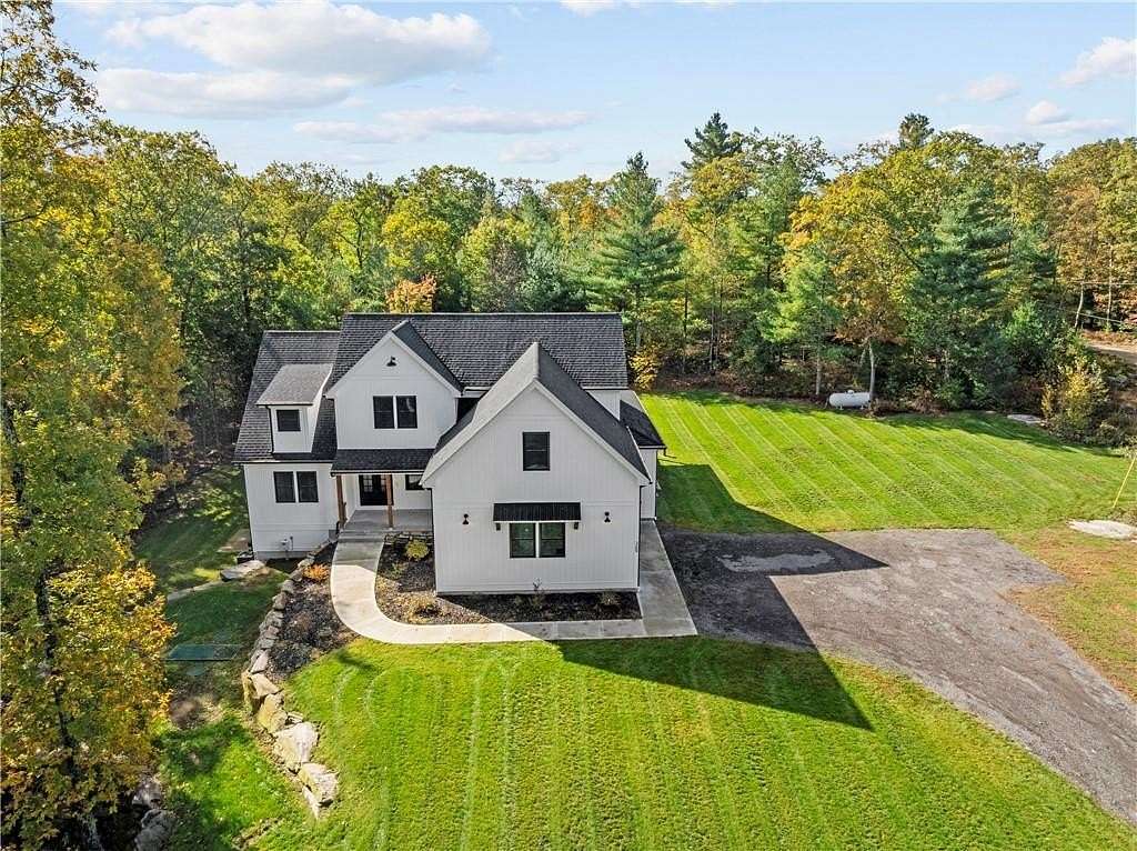 6.87 Acres of Residential Land with Home for Sale in Glocester Town, Rhode Island