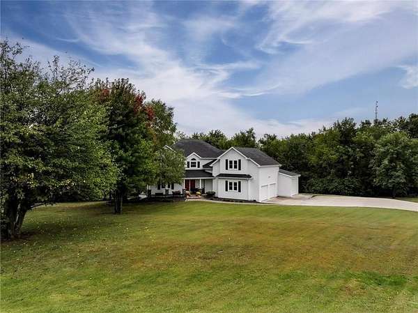 3.4 Acres of Residential Land with Home for Sale in Ottawa, Kansas