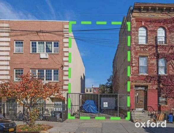0.05 Acres of Residential Land for Sale in Brooklyn, New York